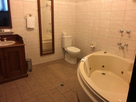 Vue Grand Hotel - Tourism Cairns 1