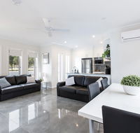 Wagga Apartments 1 - Tourism Cairns