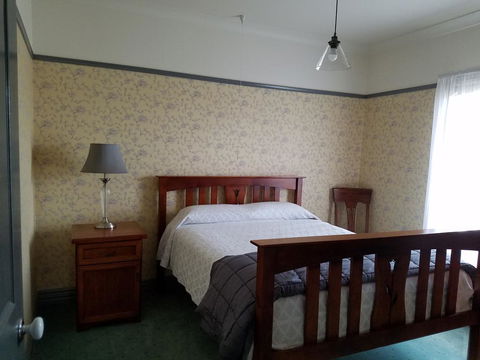 Wagga Wagga Country Cottages - Tourism Cairns 2