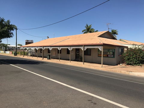 Wagon Wheel Motel - Tourism Cairns 0