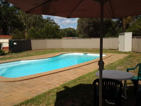 Wagon Wheel Motel & Units - Tourism Cairns 0