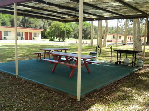 Wagon Wheel Motel & Units - Tourism Cairns 2