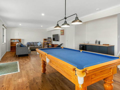 Waikiki Views - Tourism Cairns 1