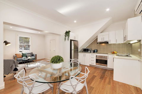 Walk To The City, Fish Market, Darling Harbour - Tourism Cairns 0