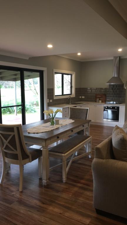 Walnut Tree Cottages - Tourism Cairns 1