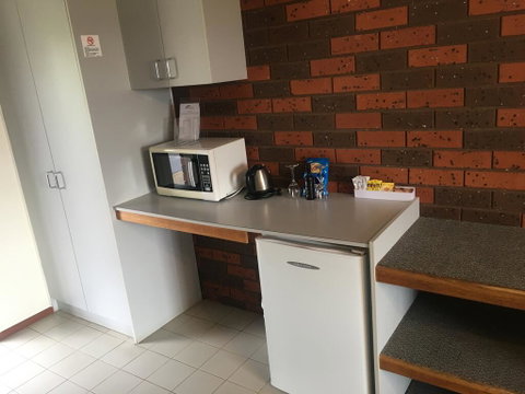 Warragul Views Motor Inn - Tourism Cairns 2