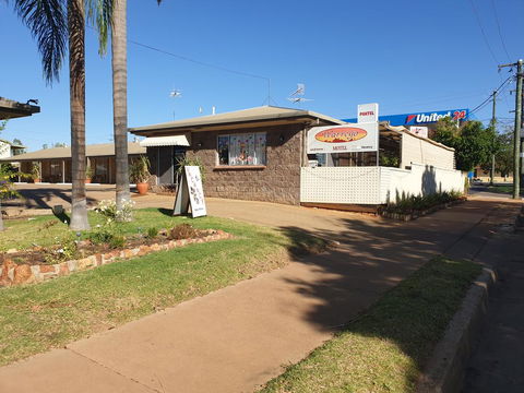 Warrego Motel - Tourism Cairns 0