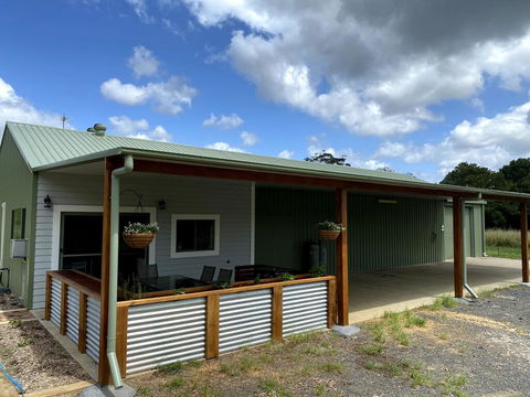 Waterfall Unit Farm Stay - Tourism Cairns 0