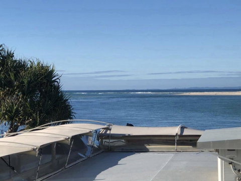 Waterfront Resort, Perfect For A Couples Getaway! - Tourism Cairns 0