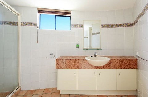 Waterfront Resort, Perfect For A Couples Getaway! - Tourism Cairns 1