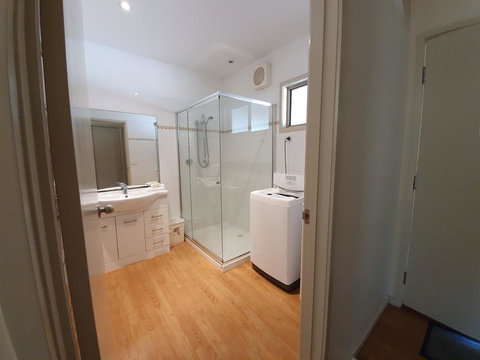 Waterfront Retreat At Wattle Point - Tourism Cairns 2