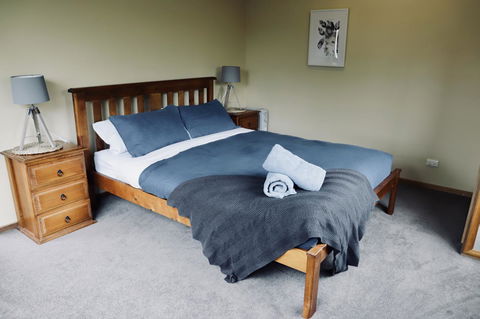 Red Ceder Cottage - Great Ocean Road - Port Campbell - Tourism Cairns 2
