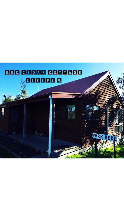 Red Ceder Cottage - Great Ocean Road - Port Campbell - Tourism Cairns 0