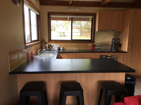 Red Ceder Cottage - Great Ocean Road - Port Campbell - Tourism Cairns 13