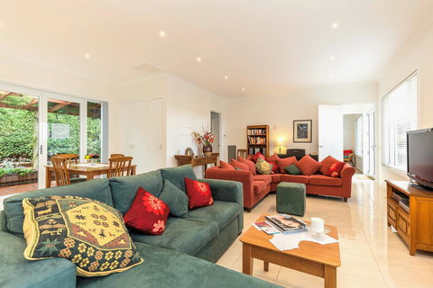 Waybourne- Vineyard And Winery - Tourism Cairns 20