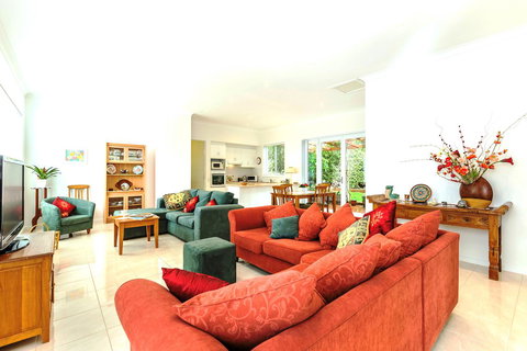 Waybourne- Vineyard And Winery - Tourism Cairns 21