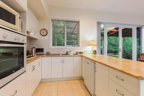 Waybourne- Vineyard And Winery - Tourism Cairns 18