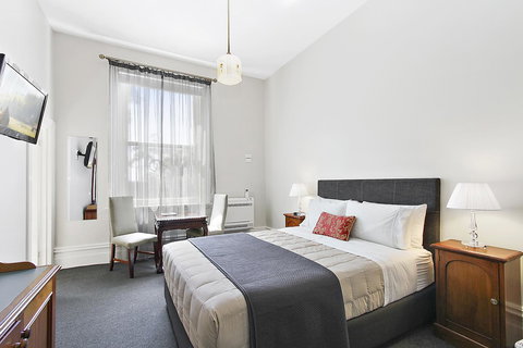 The Riversleigh - Tourism Cairns 25