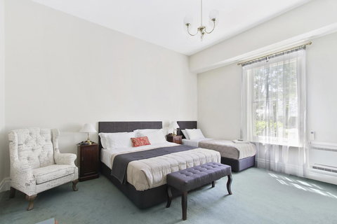 The Riversleigh - Tourism Cairns 8