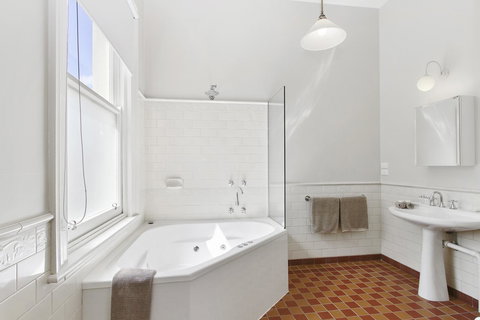 The Riversleigh - Tourism Cairns 19