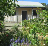 Walnut Cottage via Leongatha - Tourism Cairns