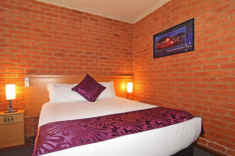 Main Lead Ballarat Motel - Tourism Cairns 13