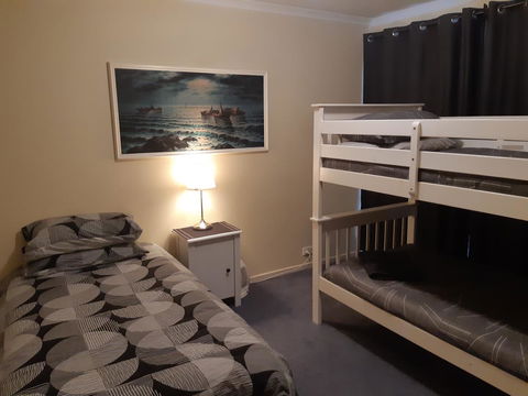 Elevated Holiday House Overlooks Tranquil Wetlands - Tourism Cairns 6