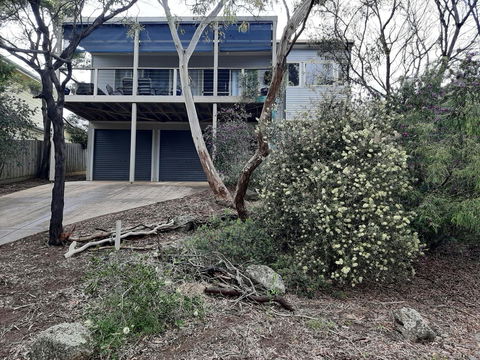 Elevated Holiday House Overlooks Tranquil Wetlands - Tourism Cairns 0
