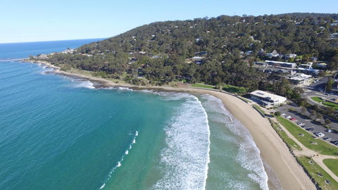 Lorne Luxury - Tourism Cairns 1