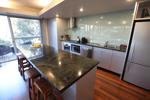Lorne Luxury - Tourism Cairns 11