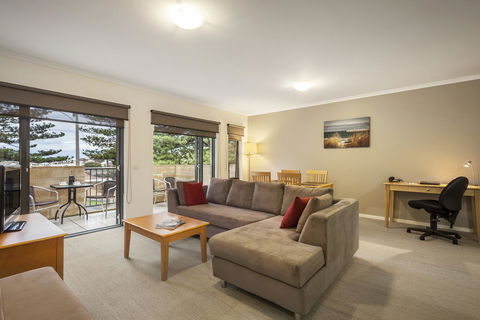 Quest Warrnambool - Tourism Cairns 14