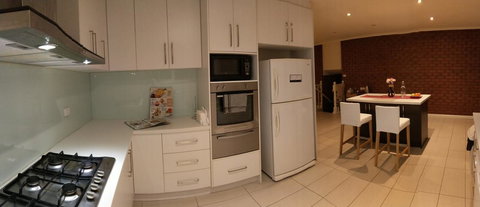 The Gallery Hours - Tourism Cairns 12