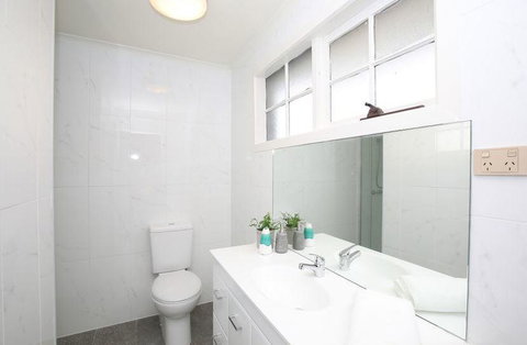 The Gallery Hours - Tourism Cairns 5