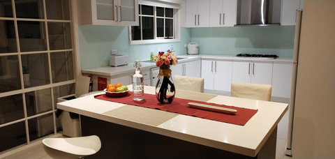 The Gallery Hours - Tourism Cairns 13