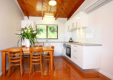Johanna Seaside Cottages - Tourism Cairns 26