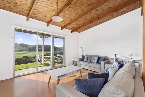 Johanna Seaside Cottages - Tourism Cairns 4