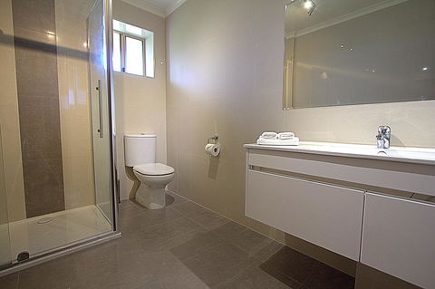 Blue Whale Motor Inn & Apartments - Tourism Cairns 32