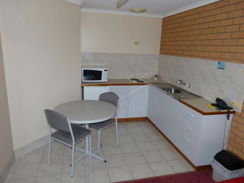 Blue Whale Motor Inn & Apartments - Tourism Cairns 27