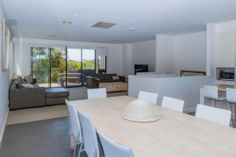 1 Sunset Place - Tourism Cairns 2