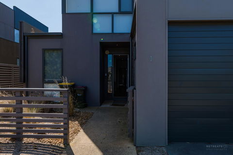 1 Sunset Place - Tourism Cairns 4