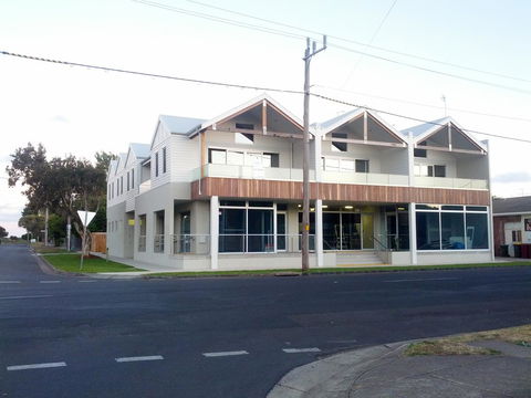 Central Barwon Heads - Tourism Cairns 0