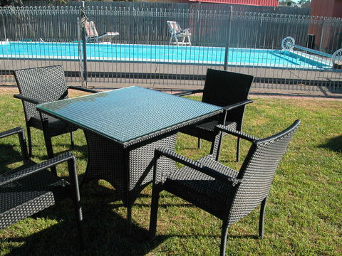 Ambassador Motor Inn - Tourism Cairns 44