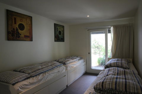 Lorne Holiday House - Tourism Cairns 7