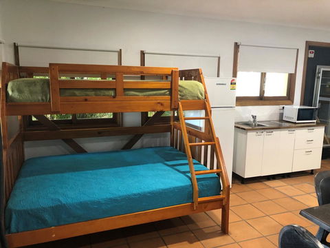 Captain Cook Holiday Village 1770 - Tourism Cairns 27