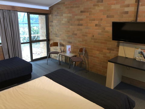 Bribie Island Hotel - Tourism Cairns 20