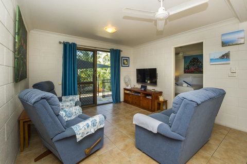Magnetic North Apartment 1 - Tourism Cairns 3