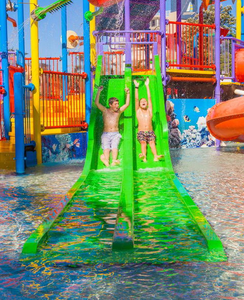Oaks Sunshine Coast Oasis Resort - Tourism Cairns 10