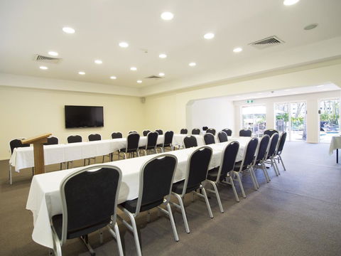 Oaks Sunshine Coast Oasis Resort - Tourism Cairns 36