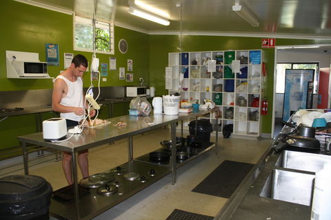 Nomads Airlie Beach - Tourism Cairns 12