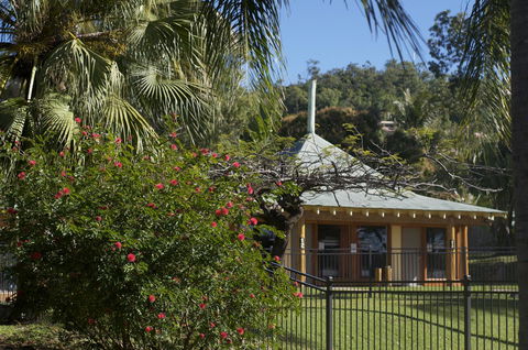 Nomads Airlie Beach - Tourism Cairns 10